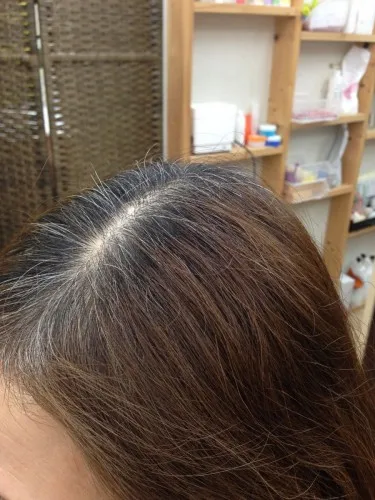 白浮きしない明るめ希望の白髪染め